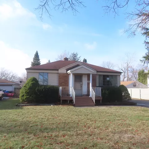3028 Patton Dr, Des Plaines, IL 60018