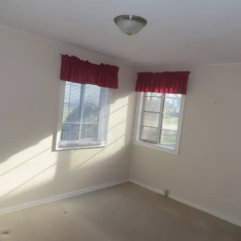 Bedroom - 3028 Patton Dr, Des Plaines, IL 60018 photo 1 of 5