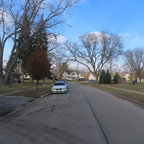 View/Area - 3028 Patton Dr, Des Plaines, IL 60018 photo 1 of 1