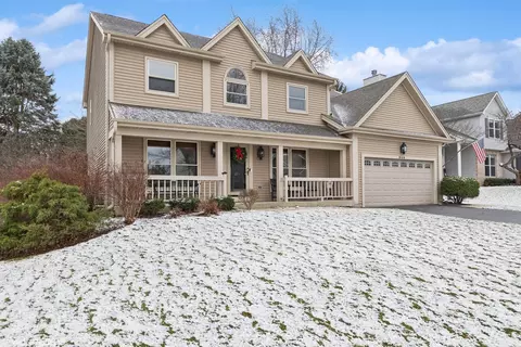 949 Milford St, Cary, IL 60013