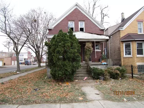 8556 S Aberdeen St, Chicago, IL 60620