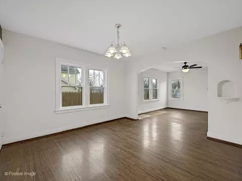 Living - 556 Binder St, Aurora, IL 60505 photo 3 of 3