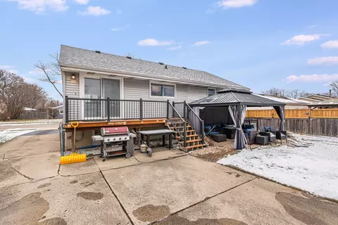 1405 Palm Dr, Wheeling, IL 60090 photo 25