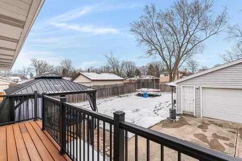 1405 Palm Dr, Wheeling, IL 60090 photo 22