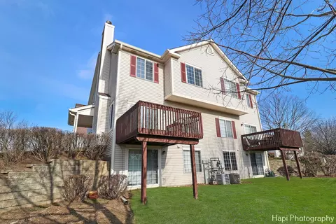 612 Fox Ridge Dr #30-C, Fox Lake, IL 60020