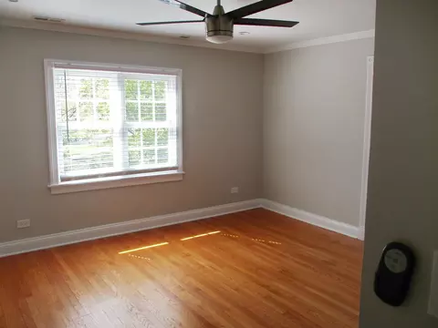 Bedroom - 128 Riverside Rd, Riverside, IL 60546 photo 1 of 2