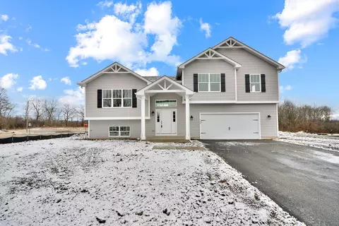 705 Fox Trail Ter, Cary, IL 60013