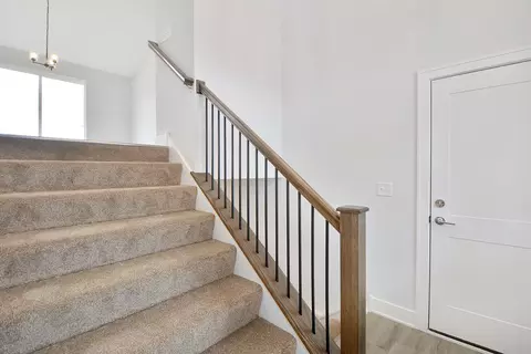 Entry Way - 705 Fox Trail Ter, Cary, IL 60013 photo 2 of 2