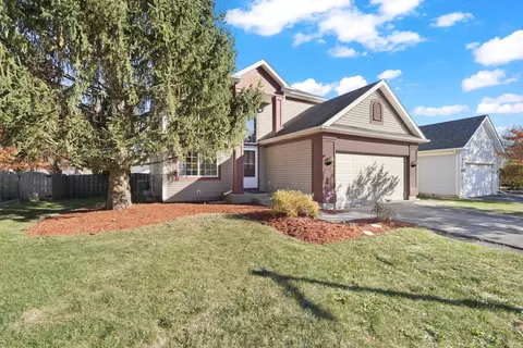1536 Belle Haven Dr, Grayslake, IL 60030