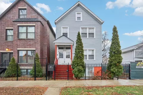 1913 N Francisco Ave, Chicago, IL 60647