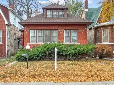 8030 S Prairie Ave, Chicago, IL 60619