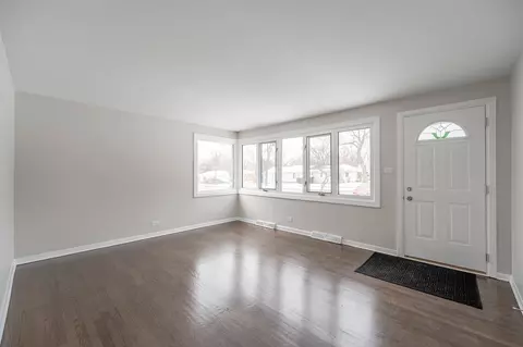 Living - 1302 Evergreen St, Wheaton, IL 60187 photo 1 of 1