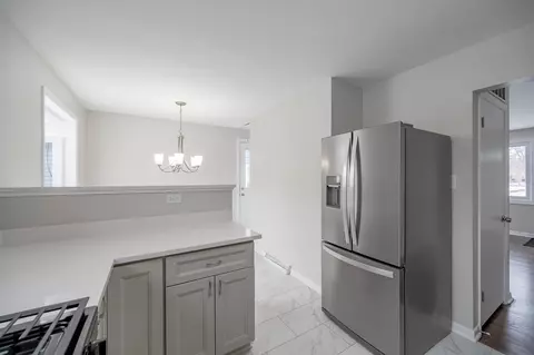 Kitchen - 1302 Evergreen St, Wheaton, IL 60187 photo 2 of 3