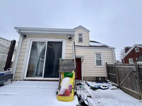 Exterior - 306 N Sheldon St, Rantoul, IL 61866 photo 5 of 6