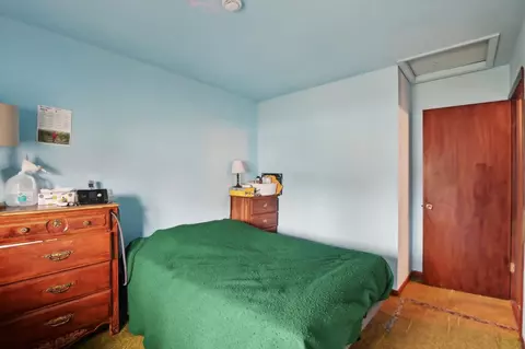 Bedroom - 780 Laurel Dr, Aurora, IL 60506 photo 2 of 4