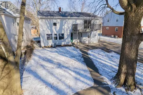 Exterior - 813 Bell St, Bloomington, IL 61701 photo 3 of 3