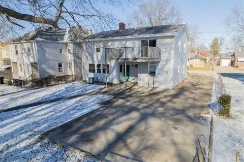 Other - 813 Bell St, Bloomington, IL 61701 photo 4 of 6