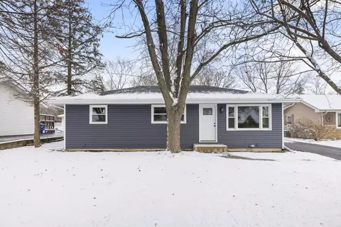 5939 Pershing Ave, Downers Grove, IL 60516