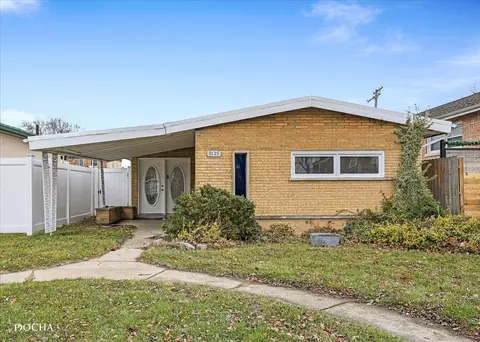 9125 S Richmond Ave, Evergreen Park, IL 60805
