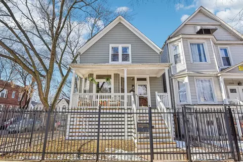 2500 N Monticello Ave, Chicago, IL 60647