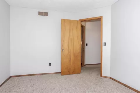 Bedroom - 411 Beacon Cir, Bloomington, IL 61704 photo 6 of 8