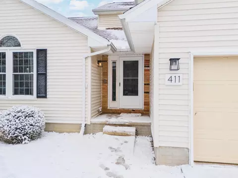 Exterior - 411 Beacon Cir, Bloomington, IL 61704 photo 8 of 10