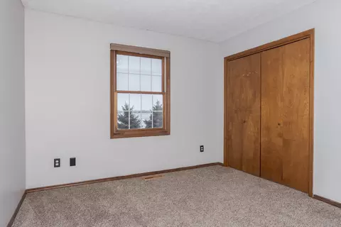 Bedroom - 411 Beacon Cir, Bloomington, IL 61704 photo 5 of 8