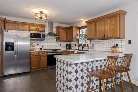 Kitchen - 411 Beacon Cir, Bloomington, IL 61704 photo 2 of 4