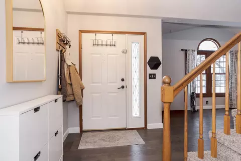 Entry Way - 411 Beacon Cir, Bloomington, IL 61704 photo 2 of 4