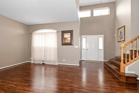 129 Treehouse Rd, Matteson, IL 60443 photo 2