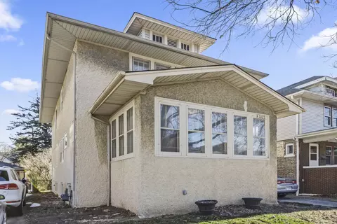 1022 S Oak Park Ave, Oak Park, IL 60304