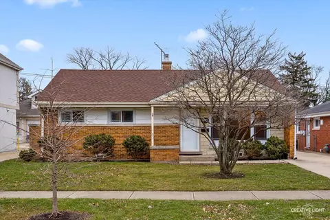 7825 N Oconto Ave, Niles, IL 60714