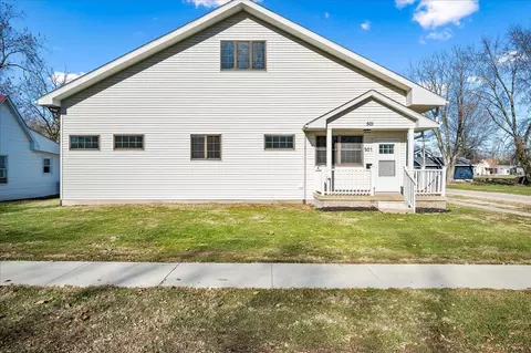 501 W Main St, Bethany, IL 61914 photo 3