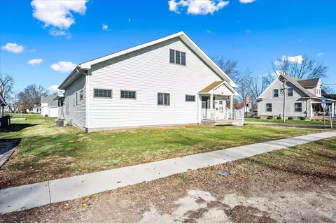 501 W Main St, Bethany, IL 61914 photo 28