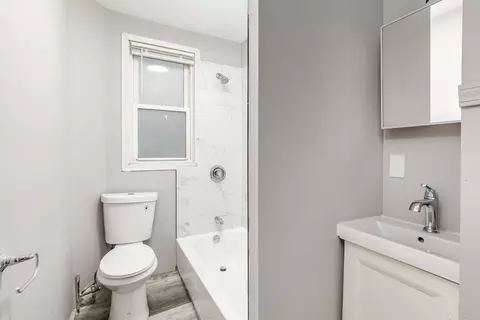 Bath - 3019 E 80th St, Chicago, IL 60617 photo 2 of 2