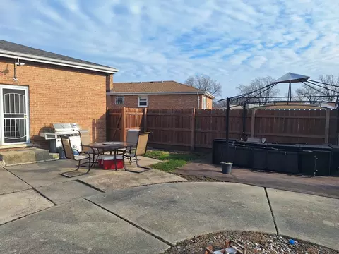 2701 E 96th Pl, Chicago, IL 60617 photo 34