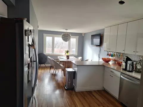 2701 E 96th Pl, Chicago, IL 60617 photo 9