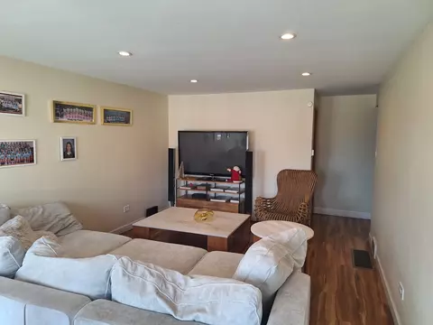 2701 E 96th Pl, Chicago, IL 60617 photo 4