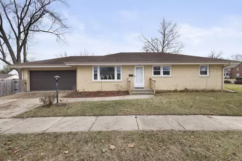 1324 Jonathan Ave, Rockford, IL 61103