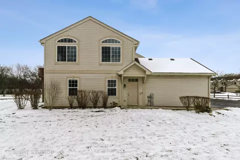1820 Maplewood Ct #1820, Grayslake, IL 60030