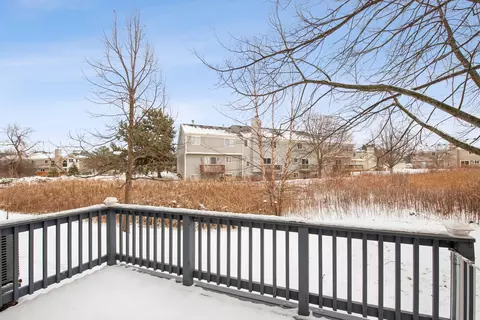 Exterior - 6869 Hampton Cir, Gurnee, IL 60031 photo 2 of 2