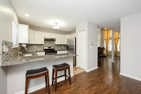 Kitchen - 6869 Hampton Cir, Gurnee, IL 60031 photo 2 of 2