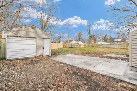Exterior - 15 Gerald Rd, Rantoul, IL 61866 photo 2 of 3