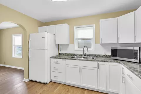 Kitchen - 15 Gerald Rd, Rantoul, IL 61866 photo 3 of 3