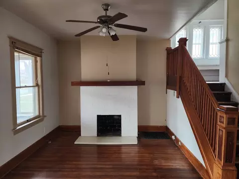 215 16th St, Chicago Heights, IL 60411 photo 2