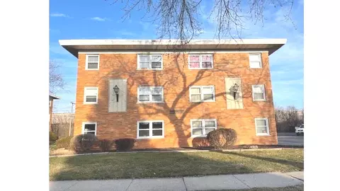 10811 S Lloyd Dr #12, Worth, IL 60482