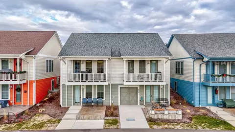100 Great Loop Dr #38, Ottawa, IL 61350