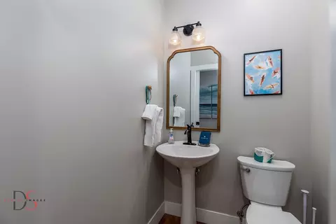 Bath - 100 Great Loop Dr #38, Ottawa, IL 61350 photo 2 of 3