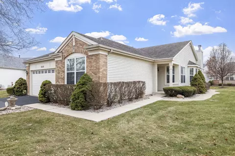 16406 Montclare Lake Ct, Crest Hill, IL 60403