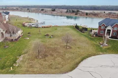 206 Barefoot Ct, Minooka, IL 60447 photo 4